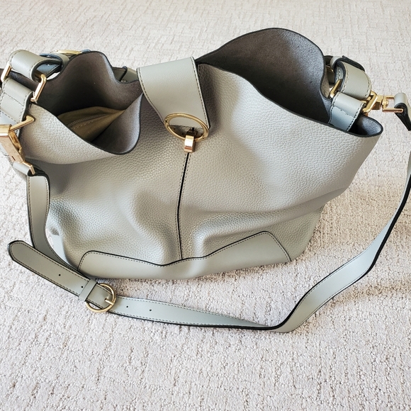 Handbag - Picture 2 of 5
